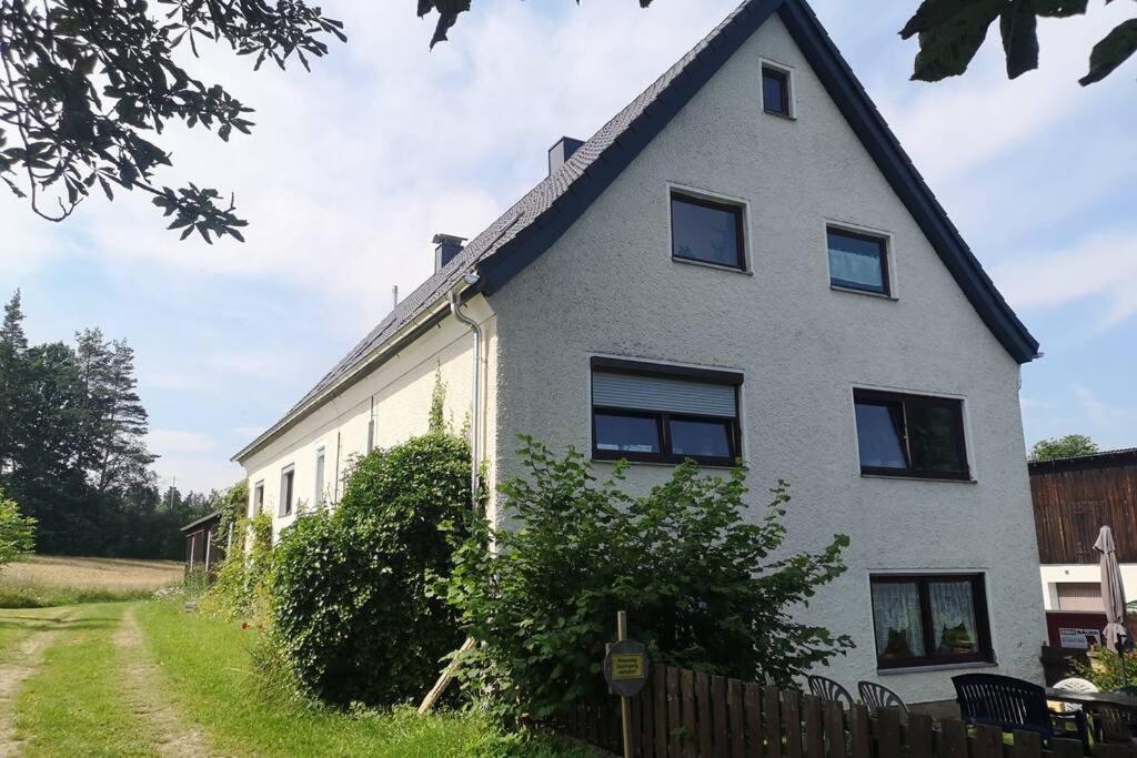 Ruhig gelegene, top moderne Ferienwohnung Neuhaus an Der Eger Buitenkant foto